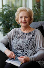 Andrée Lachapelle as 