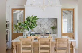 Fixer Upper: Behind the Design, Season 1: The Morrison House