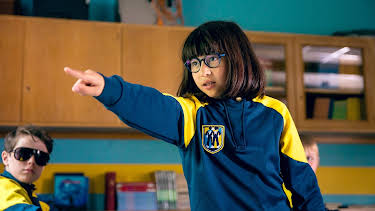 18:05: Superheltskolen: Superkrim | NRK Tegnspraak | 5/5 2026