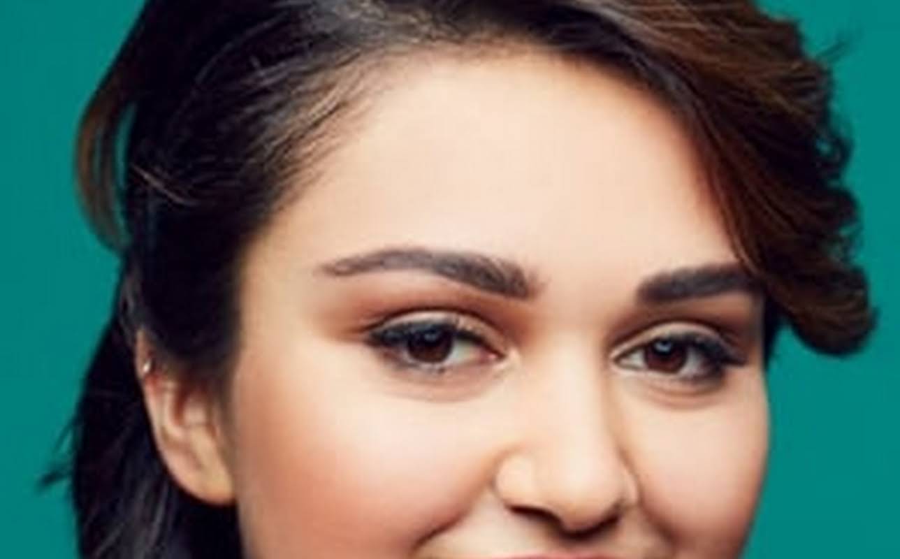 Ariela Barer