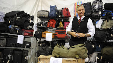 08:05: Baggage Battles (S1 E2) (S1) | Discovery Channel | 4/10 2026