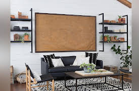 Fixer Upper: Behind the Design, Season 1: Little Shack on the Prairie