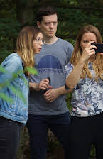 Karrie Crouse som Director