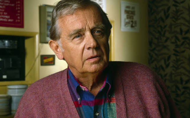 Warren Frost
