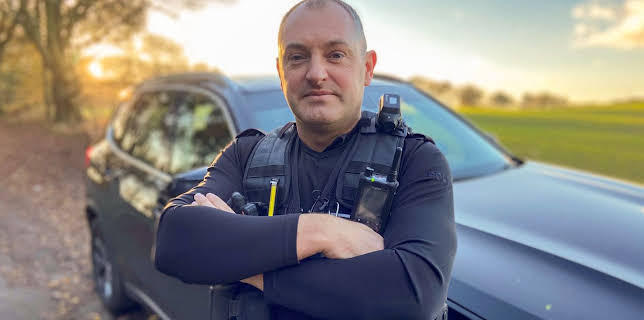 6:00 PM: Police Interceptors (S4 E6) (S4) | Paramount | 12/5 2025