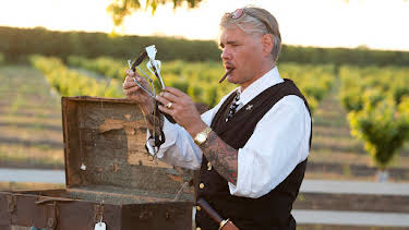 05:10: Bagasjekrigen (S3 E8) (S3) | MAX | 4/1 2026