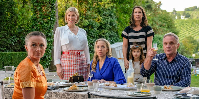 21:45: Vorstadtweiber (S06/E05) | One | 1/22 2026