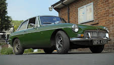 Bangers & Cash (S1 E3)