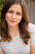 Katie Henoch som Suzy 
  
  
  (as Kate Henoch)