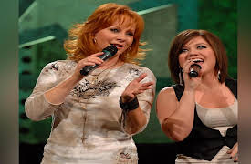 CMT Crossroads Season 1: Kelly Clarkson & Reba