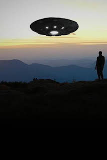 23:27: Extraterrestres. Ellos están entre nosotros: Los espigados negros | Discovery Max | 7/29 2026