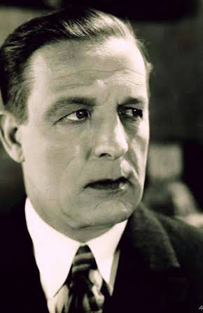 Lee Shumway as 