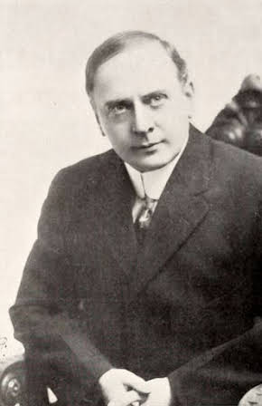 Edward LeSaint as 