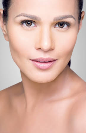 Iza Calzado as 
