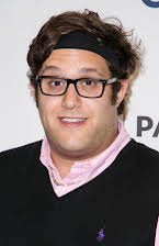 Ari Stidham como 