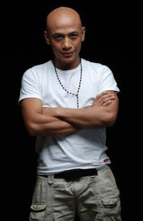 Lao Rodriguez as 