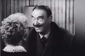 Private Secretary: Private Secretary: That's No Lady - That's an Agent