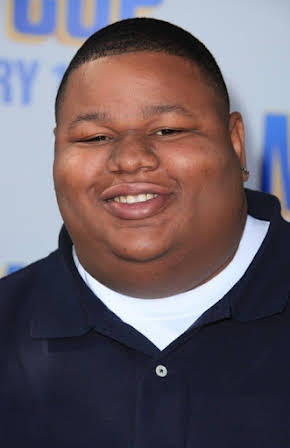 Jamal Mixon as 