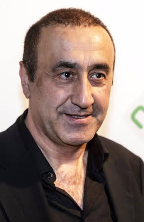 Ergun Simsek as 
