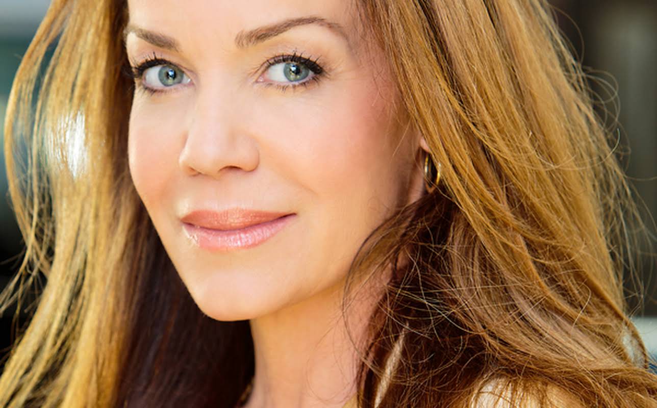 Claudia Christian