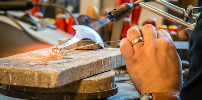 19:45: Hvordan gjør de det? (S11 E8) (S11) | Discovery Science | 11/19 2025