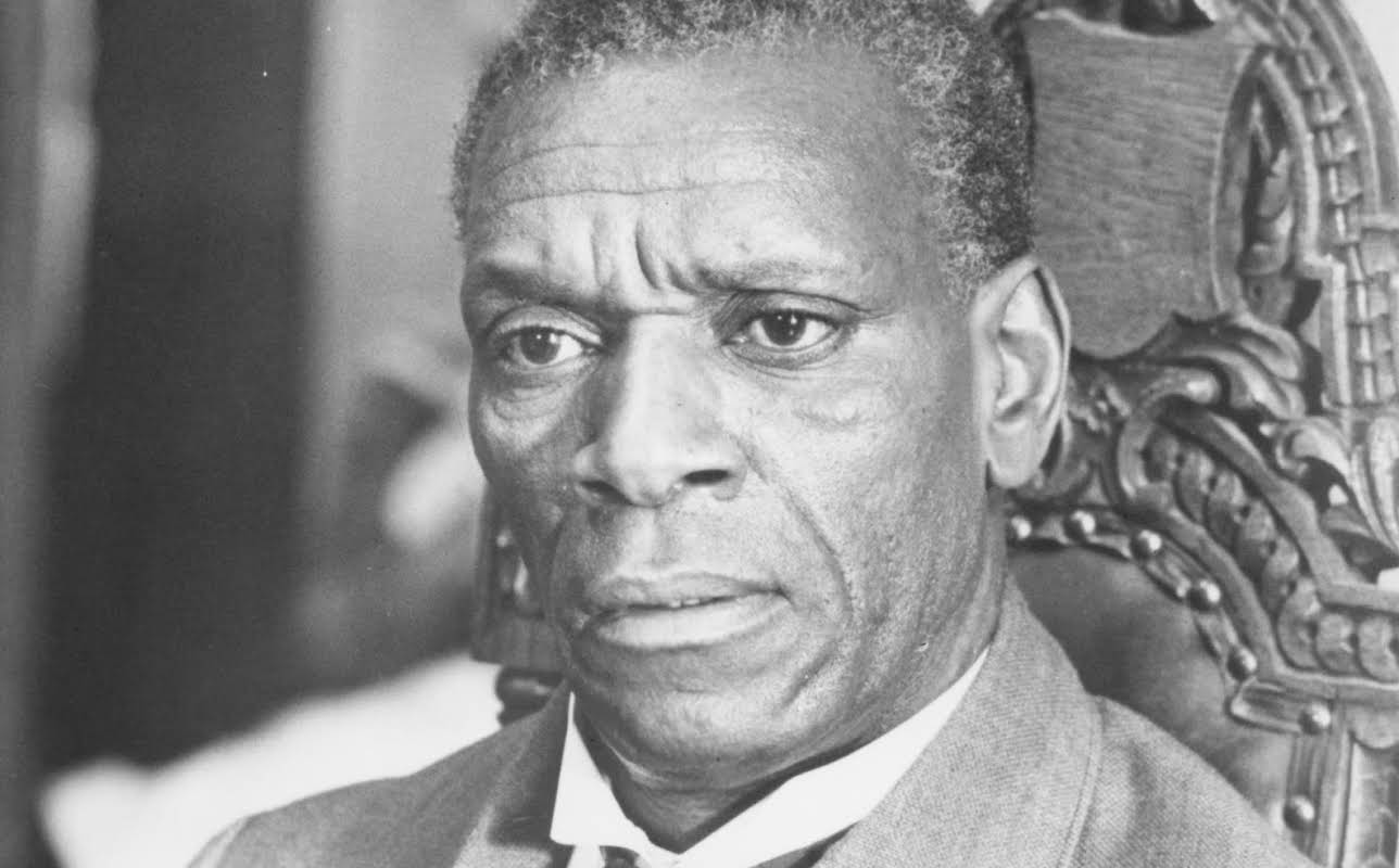 Moses Gunn