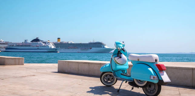 12:15: Vespa - Dolce Vita auf zwei Rädern | Tagesschau 24 | 11/8 2025