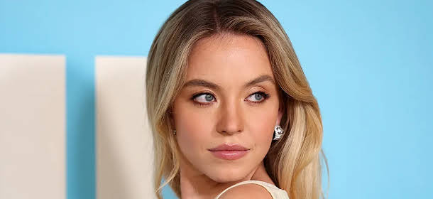 Sydney Sweeney reportedly in talks to join Star Wars franchise.