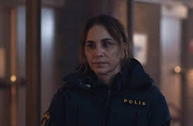 Veronika S01: The Boy in the River