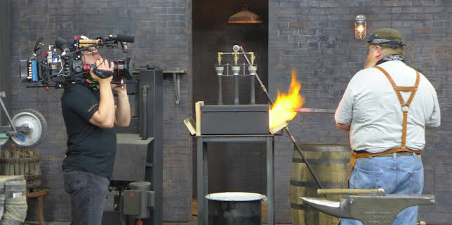 18:00: Wettkampf der Waffenschmiede | Kabel Eins Doku | 2/25 2026