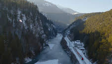 Legendäre Zugabenteuer: Der Schweizer "Glacier Express"