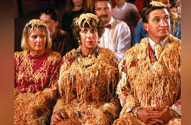 Round The Twist: Spaghetti Pig Out