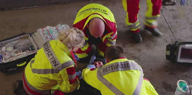 17:00: NOTRUF | Sat1 | 12/15 2025