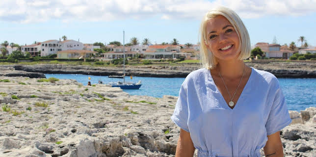 10:25 AM: A Place in the Sun | More 4 | 1/22 2026