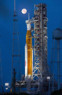 21:15: Artemis - Zum Mond und weiter | Arte | 4/18 2026