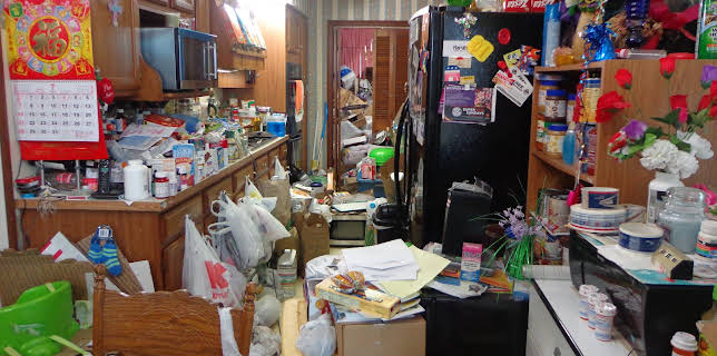 06:25: Hoarding: Buried Alive (S5 E11) (S5) | TLC | 11/21 2025