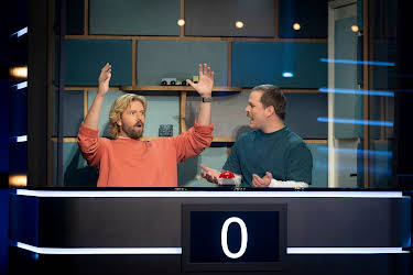 07:50: Alle mot alle (S8 E13) (S8) | TVNorge | 5/14 2026
