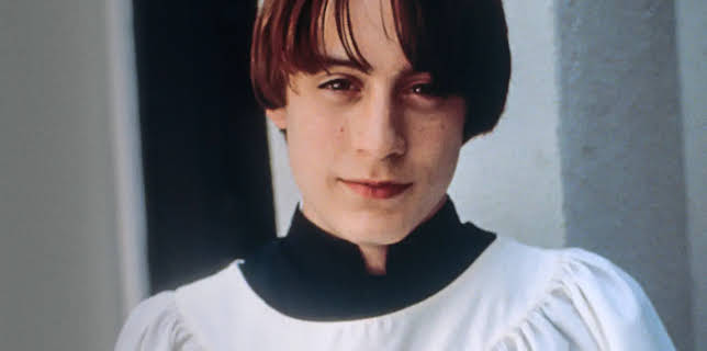 The Dangerous Lives of Altar Boys (2002)