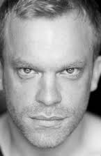 William Beck como Neil