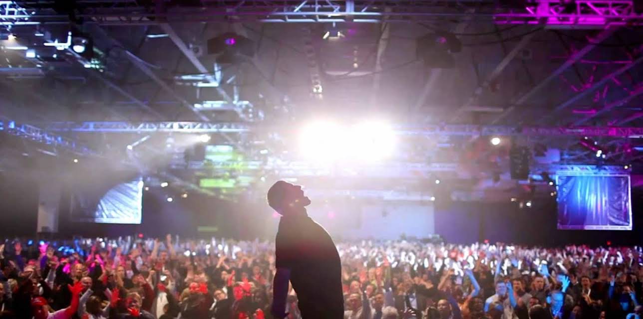 Tony Robbins: I Am Not Your Guru (2016)