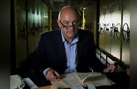 Spying on the Royals Season 1: Episode 1