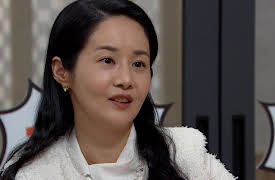 Woman in a Veil: Woman in a Veil Episode 15