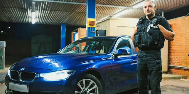 9:20 AM: Police Interceptors (S10 E1) (S10) | Paramount | 12/6 2025