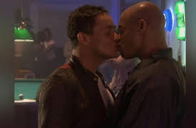 Noah's Arc, Season 1: Don't Make Me Over