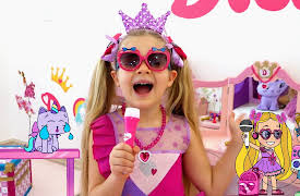 Love, Diana by pocket.watch S1: Popstar Diana’s Prize Performance