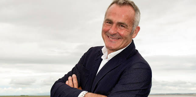 3:00 AM: Paul Martin's Antiques Showdown (S1 E67) (S1) | 5 Select | 11/6 2025