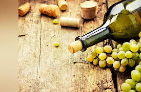 The History and Achievements of the Islamic Golden Age: Arabic Verse, Love Poetry, and Wine Songs