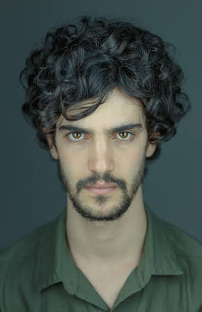 Caio Horowicz as 