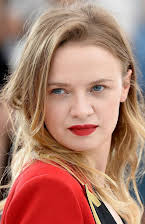 Sara Forestier as Delf 
  
  
  (voice)