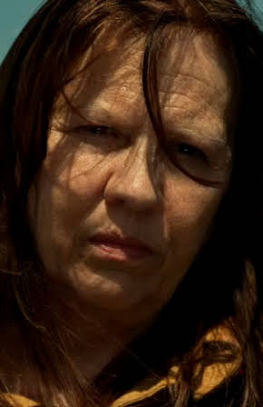 Lili Monori as Bev